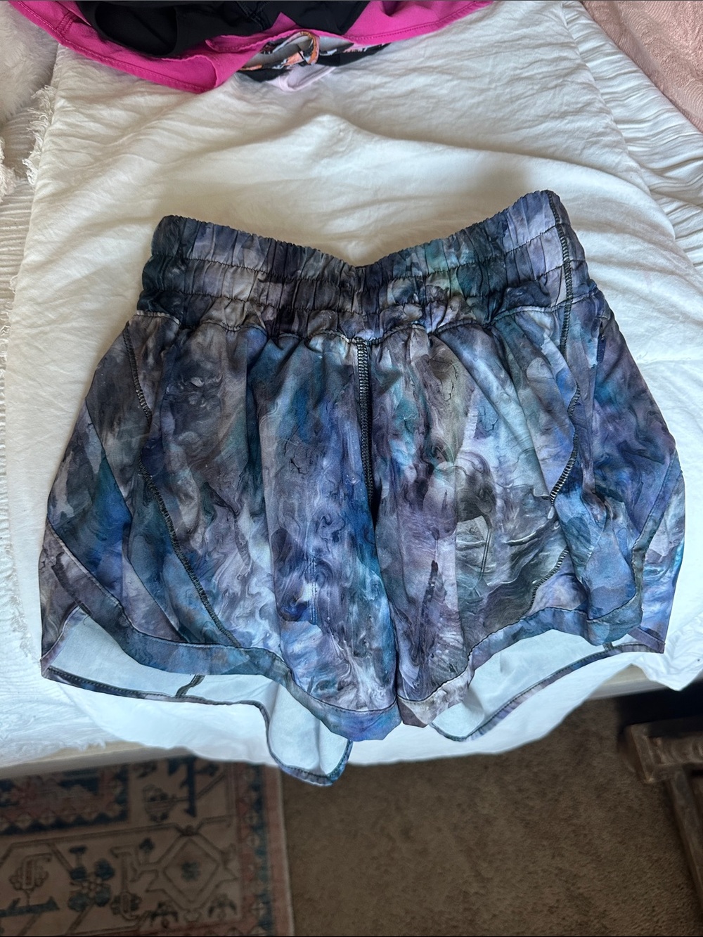 Women's lulu short size 0